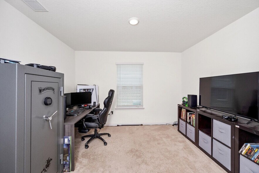 Building Photo - 816 Moorhen Way