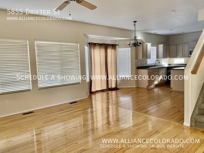 Building Photo - 5855 Drifter St