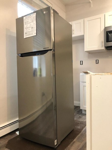 Building Photo - 89 Park Dr