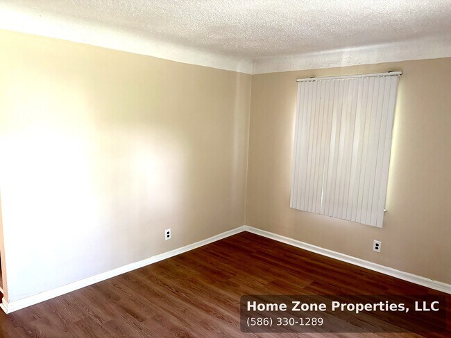 Building Photo - 486 Fildew Ave
