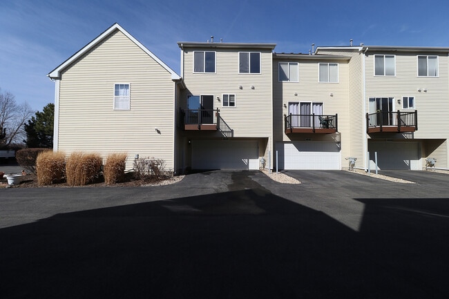 Building Photo - 14644 Paul Revere Ln