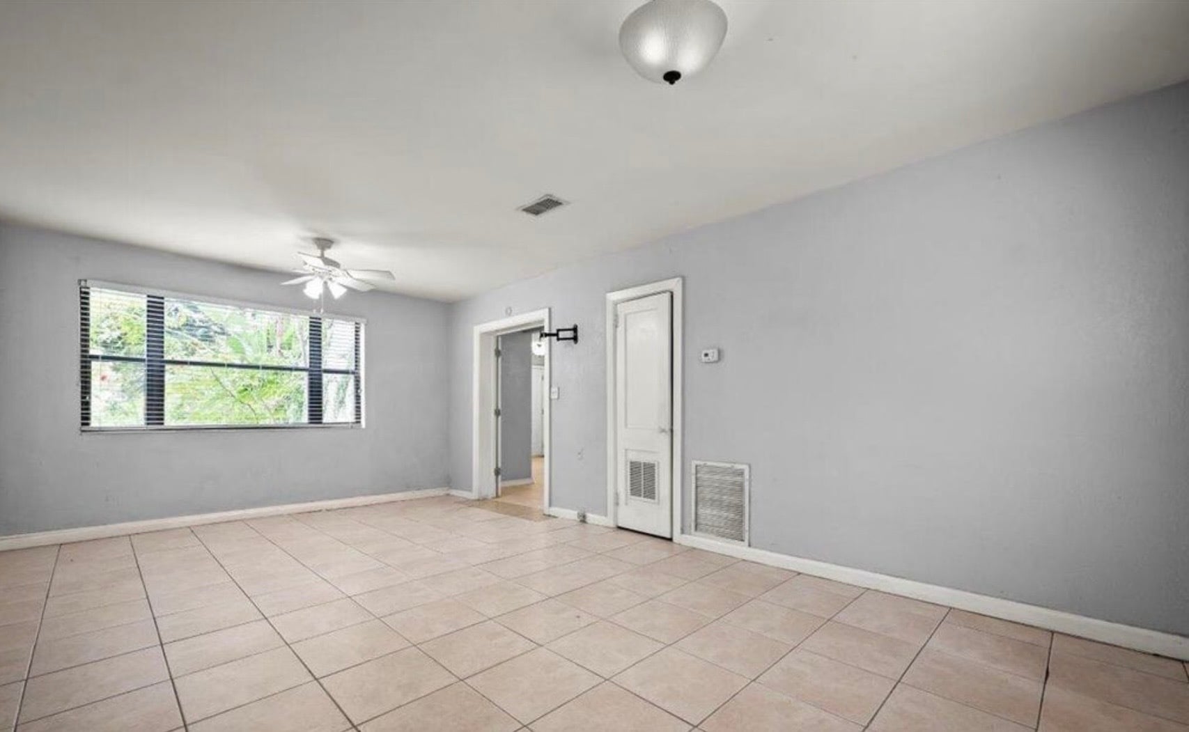 Building Photo - 1277 Mayfair Rd