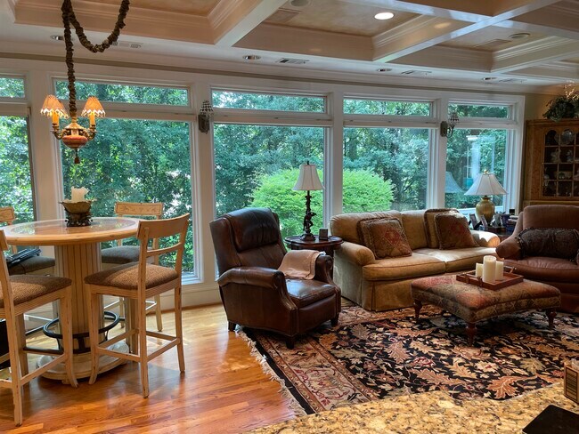 Building Photo - 1640 Lazy River Ln