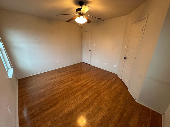 Building Photo - 4Bd/2.5Ba in Killeen, TX!