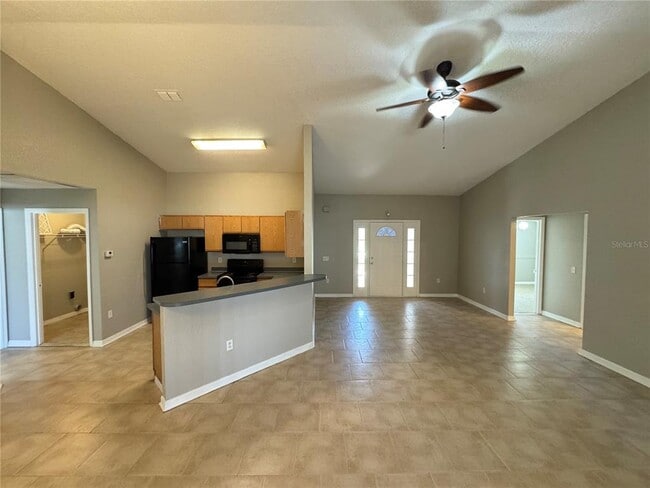 Building Photo - 725 Pelican Ct