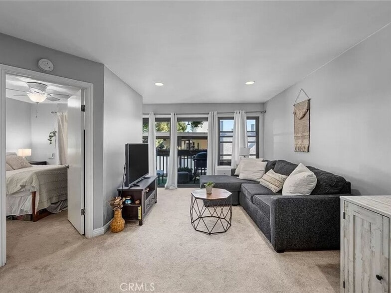 Building Photo - 7765 W 91st St