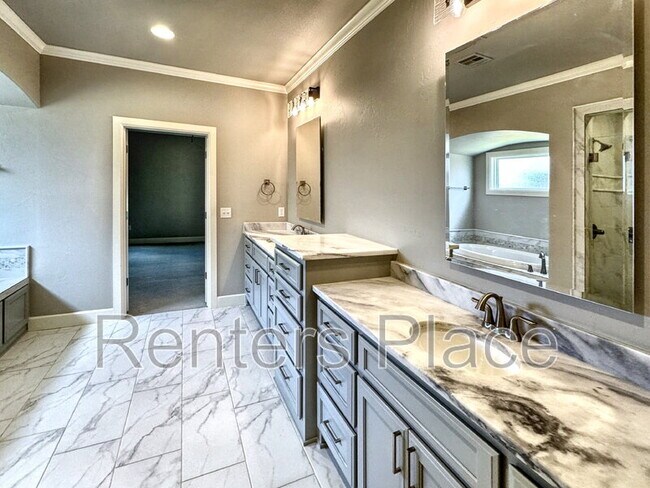 Building Photo - 12511 S Granite Ave