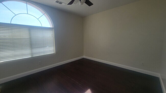 Building Photo - 11226 Vista De Cally Dr