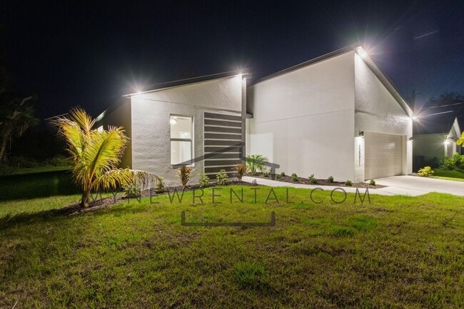 Building Photo - Deposit-Free! Modern, energy efficient hom...