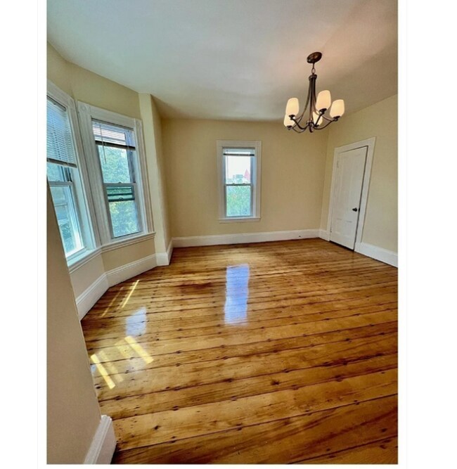 Building Photo - 22 Anita Ter