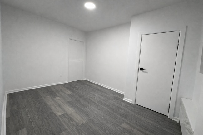 Building Photo - 2062 E Stella St