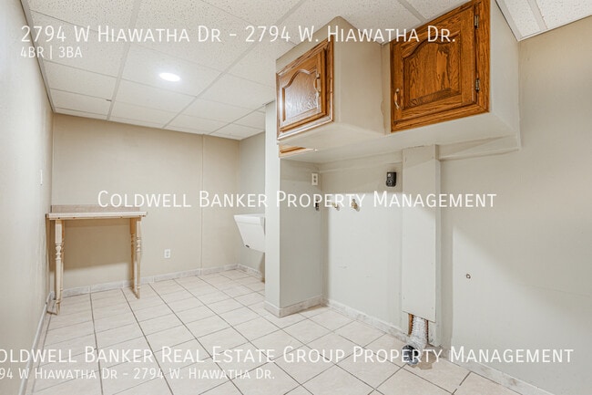 Building Photo - 2794 W Hiawatha Dr