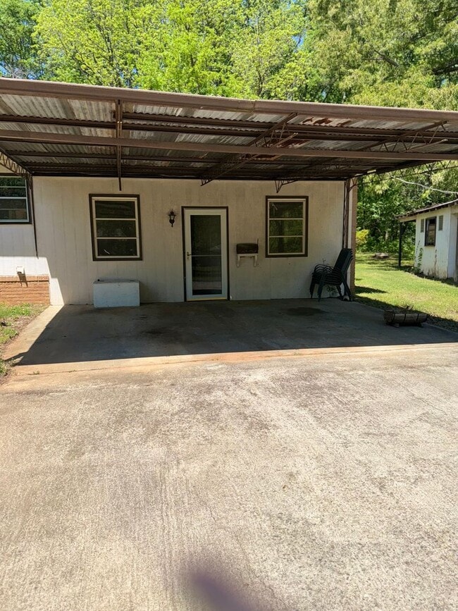 Building Photo - The Willows