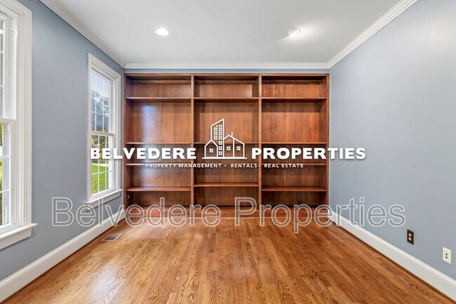 Building Photo - 1403 Regents Park Ln