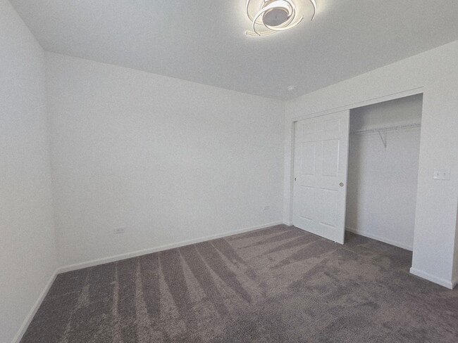Building Photo - 12606 S Talbot Cir