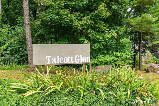 Building Photo - 6 Lyle Ct