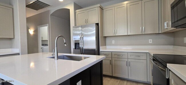 Building Photo - 17751 W Tasha Dr