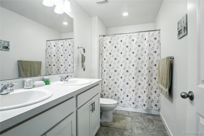 Building Photo - 27504 E 1st Pl