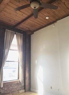 Building Photo - 24 Norman St