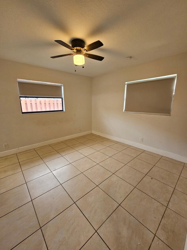 Building Photo - 297 NW 1st Ave