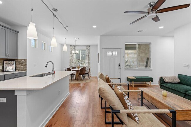 Building Photo - 4408 Banister Ln