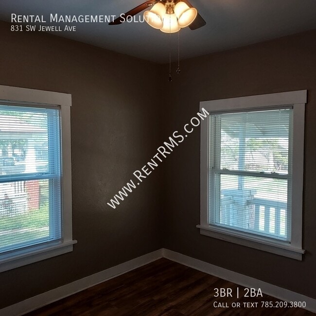 Building Photo - 831 SW Jewell Ave