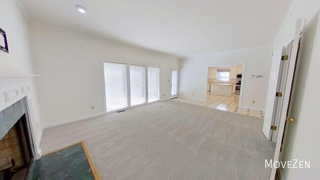 Building Photo - 2400 Tweedmore Ct