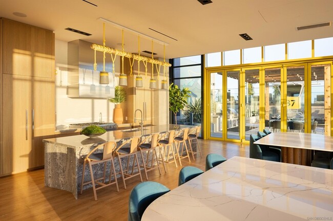 Building Photo - 1011 Union St