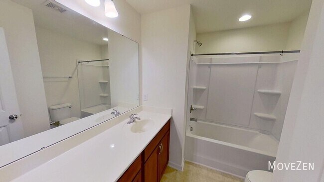 Building Photo - 1728 Shady Oaks Dr