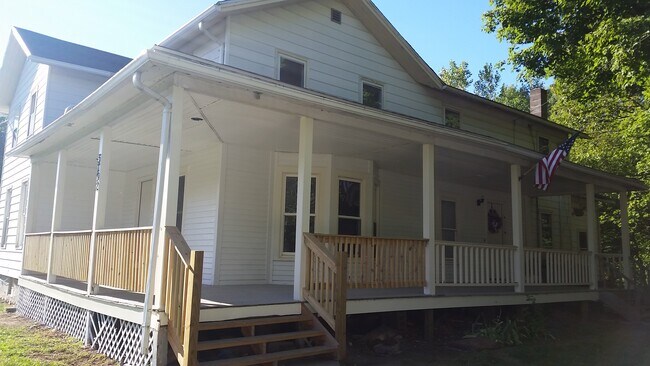 Building Photo - 3792 Brick Schoolhouse Rd