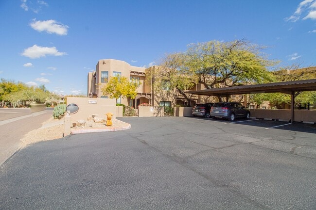 Building Photo - Fountain Hills 3 bedroom condo with Amazing Views of Four Peaks & Fountain