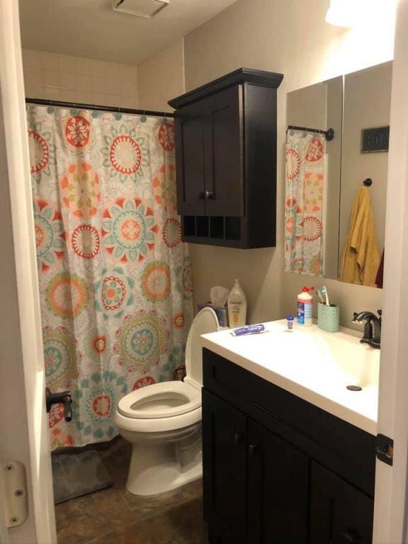 Building Photo - 1325 E Monroe St