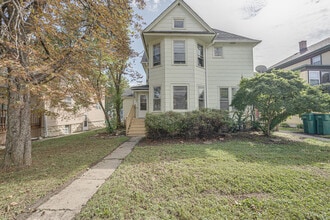 Building Photo - 706 McDonough St