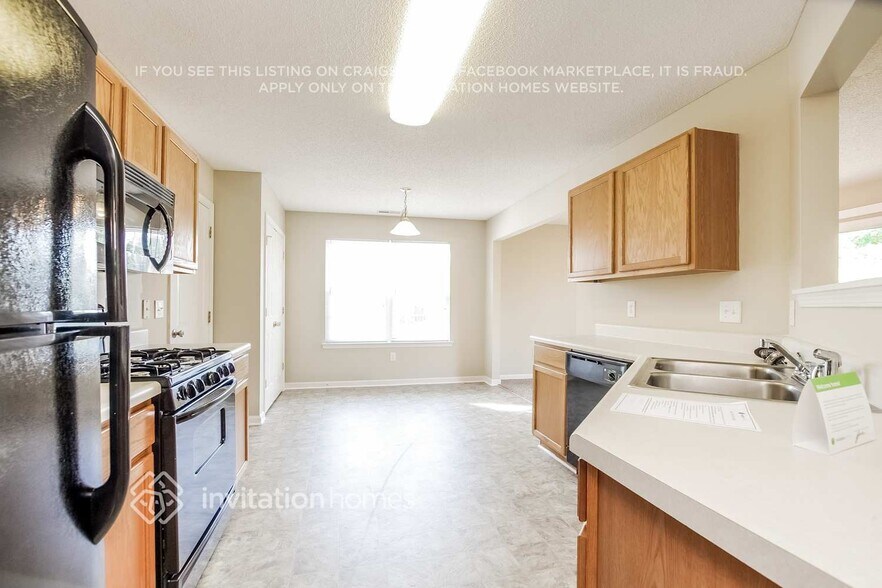Building Photo - 1009 Fort Clapsop Ct