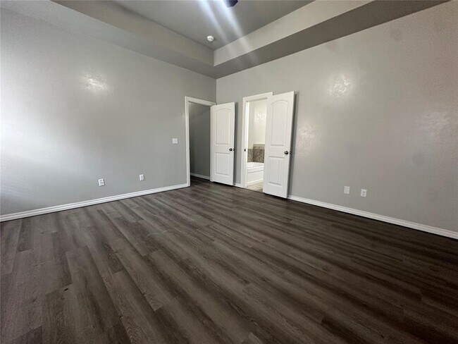 Building Photo - 8017 NW 160th Terrace