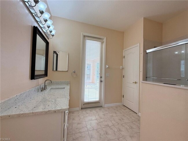 Building Photo - 1700 SW 30th Terrace