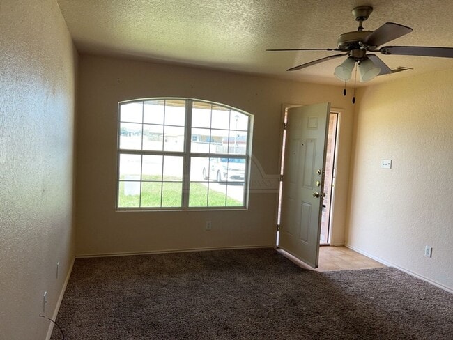 Building Photo - 5304 Lauren Lea Dr