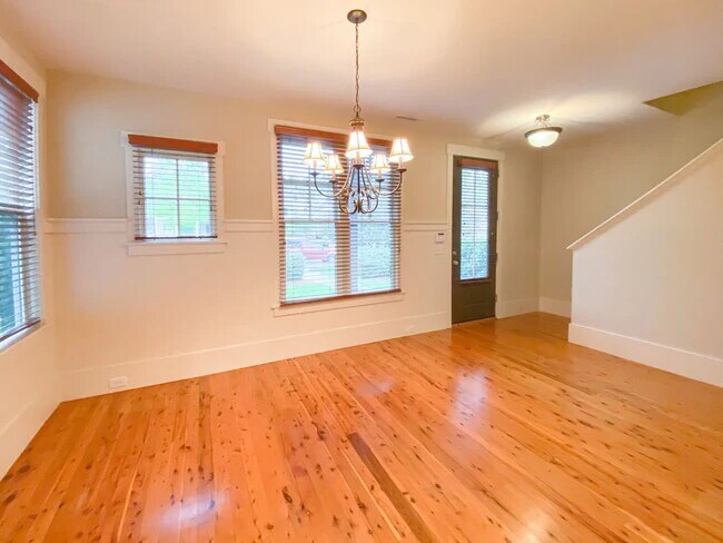 Building Photo - 1181 Great Ridge Pkwy