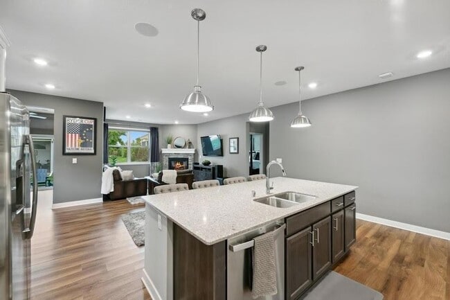 Building Photo - 9337 Bridle Way