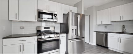 Building Photo - 538 N State St