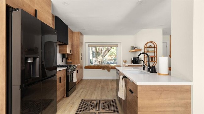 Building Photo - 2409 Shiloh Dr