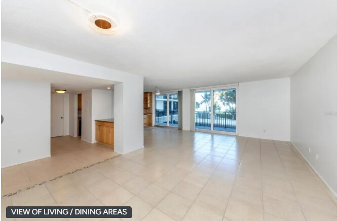 Dining / Living Areas - 4822 Ocean Blvd