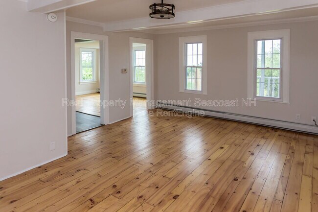 Building Photo - 11 Washington Rd