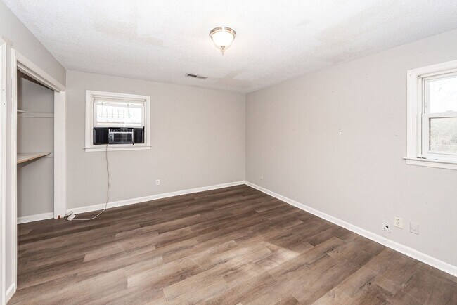 Building Photo - 4 Bedroom, 2.5 Bathroom Home on James Island