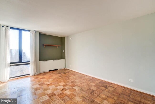 Building Photo - 490 M St SW