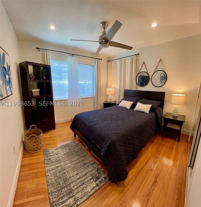 Building Photo - 411 Alesio Ave