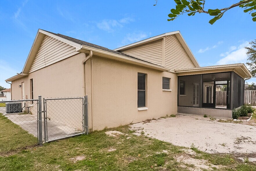 Building Photo - 7700 Vienna Ln