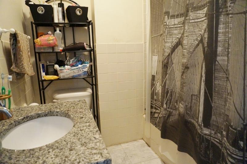 Building Photo - 72 Mozart St