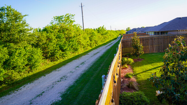Building Photo - 5801 Brocade Dr