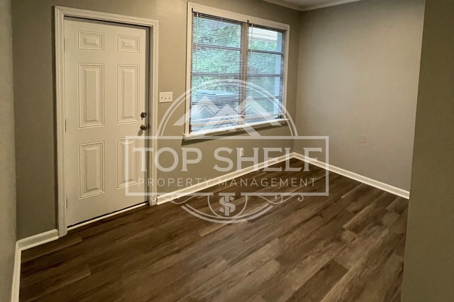 Building Photo - 362 Buford Pl